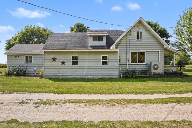 6564 N Crapo Road, Saint Louis, MI 48880