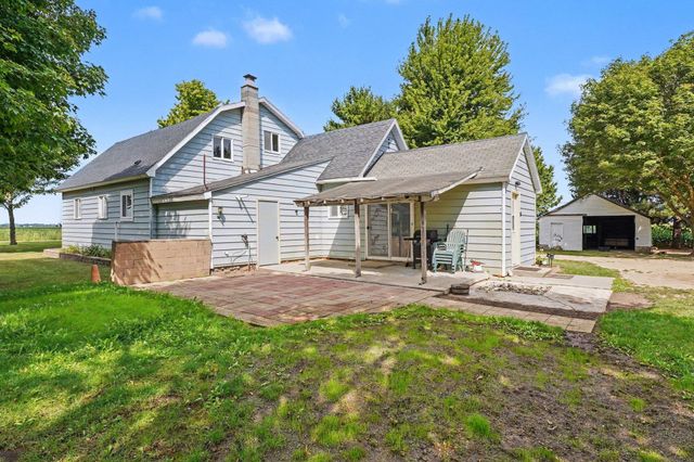 6564 N Crapo Road, Saint Louis, MI 48880