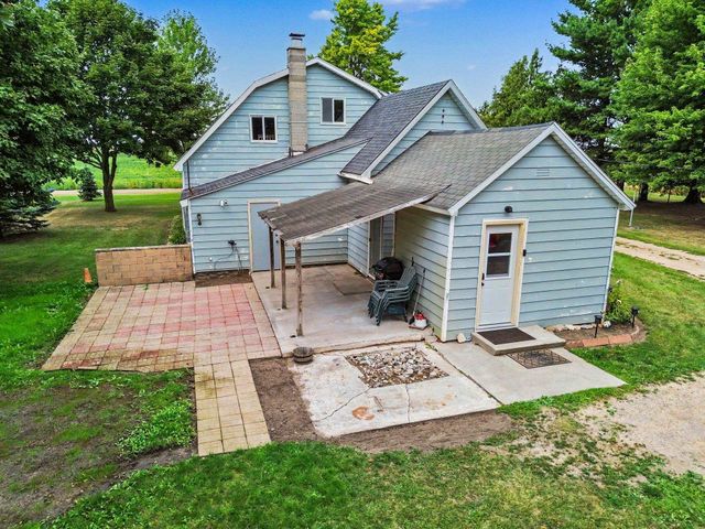 6564 N Crapo Road, Saint Louis, MI 48880