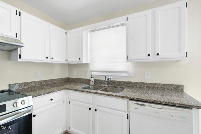 6108 New Market Way, Raleigh, NC 27609