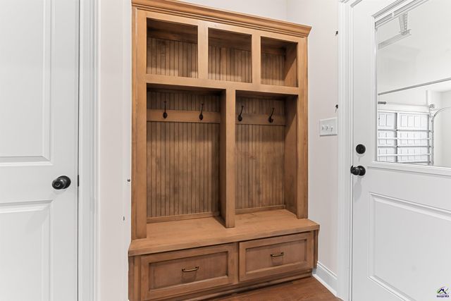 106 Pridgen Pass, Perry, GA 31069