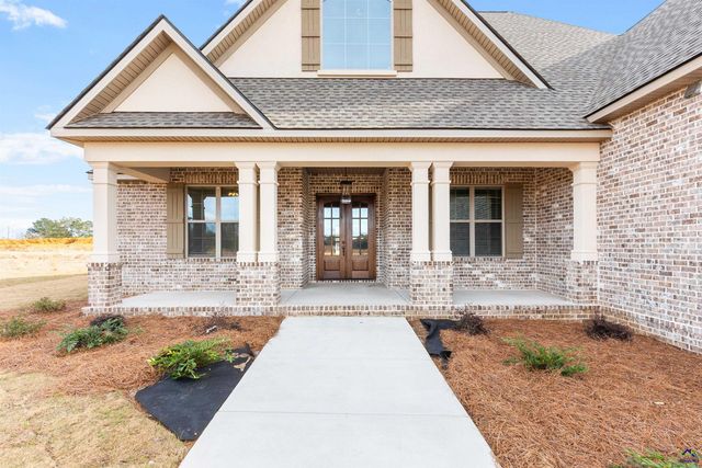 106 Pridgen Pass, Perry, GA 31069