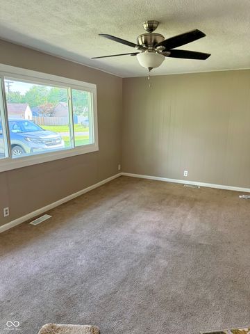 55 Crestview, Greenwood, IN 46143