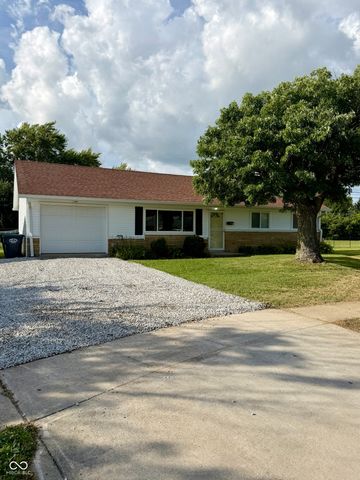 55 Crestview, Greenwood, IN 46143
