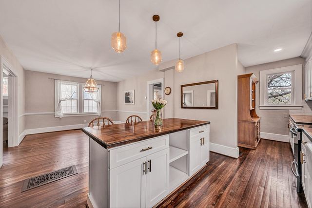 2401 Laburnum AVE, Roanoke, VA 24015