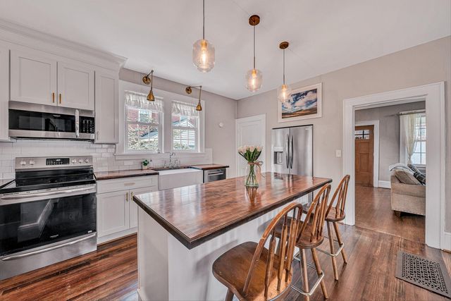 2401 Laburnum AVE, Roanoke, VA 24015