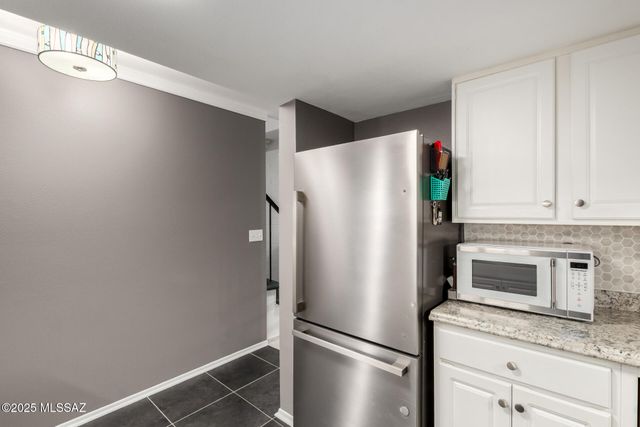 1330 S Avenida Polar Apt E12, Tucson, AZ 85710