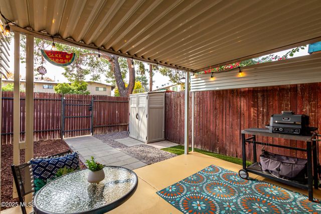 1330 S Avenida Polar Apt E12, Tucson, AZ 85710