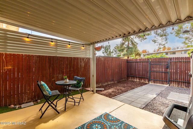 1330 S Avenida Polar Apt E12, Tucson, AZ 85710