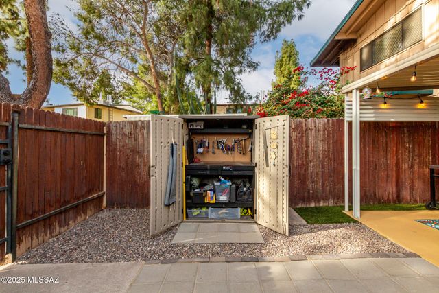 1330 S Avenida Polar Apt E12, Tucson, AZ 85710