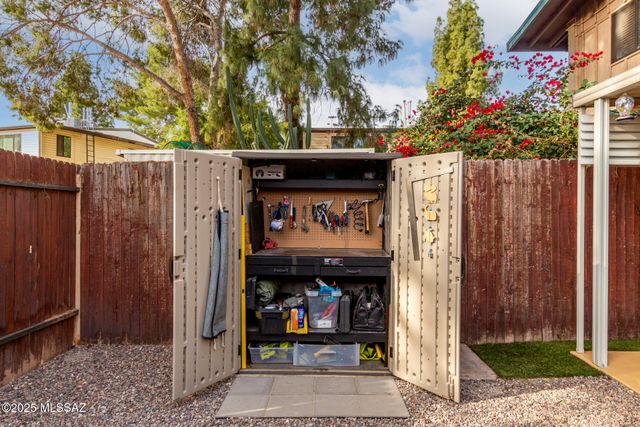 1330 S Avenida Polar Apt E12, Tucson, AZ 85710