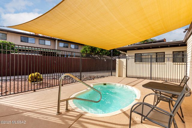 1330 S Avenida Polar Apt E12, Tucson, AZ 85710