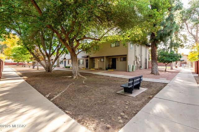 1330 S Avenida Polar Apt E12, Tucson, AZ 85710