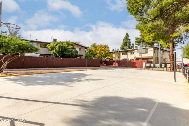 1330 S Avenida Polar Apt E12, Tucson, AZ 85710