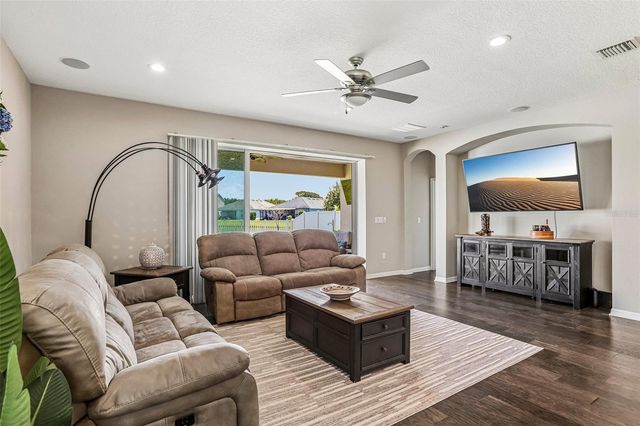 17628 BRIGHT WHEAT DRIVE, Lithia, FL 33547
