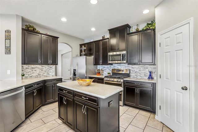 17628 BRIGHT WHEAT DRIVE, Lithia, FL 33547