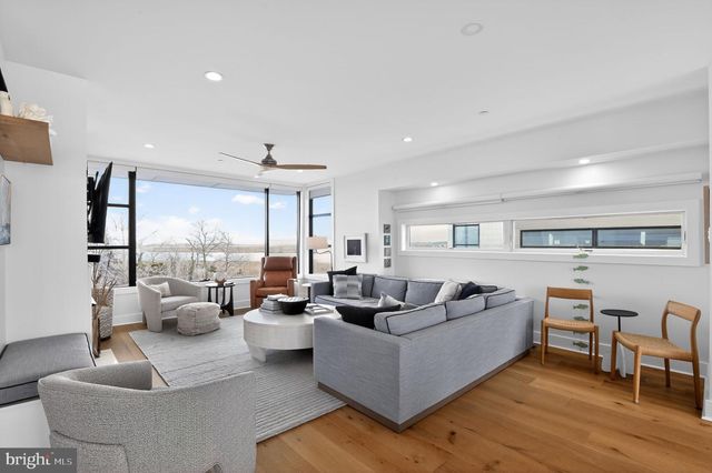 923 STONE HARBOR BLVD W, Stone Harbor, NJ 08247