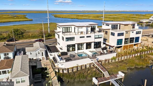 923 STONE HARBOR BLVD W, Stone Harbor, NJ 08247