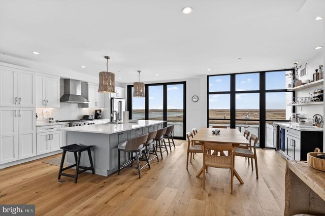 923 STONE HARBOR BLVD W, Stone Harbor, NJ 08247