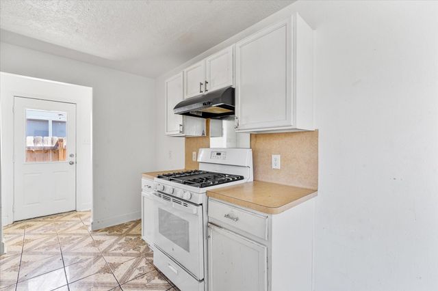 1410 Hade Falls Lane, Houston, TX 77073