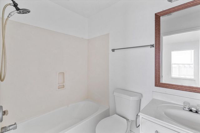 1410 Hade Falls Lane, Houston, TX 77073