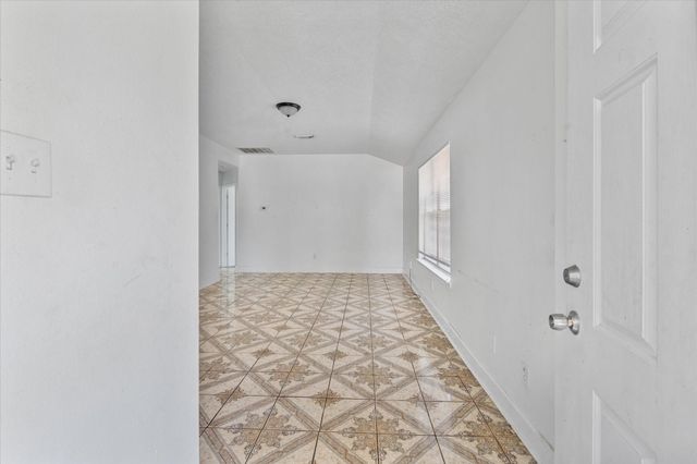 1410 Hade Falls Lane, Houston, TX 77073