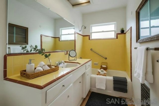 4450 Coronado Ave, San Diego, CA 92107