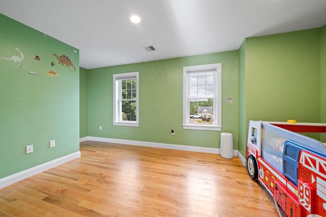 10 Split Rail Lane, Halifax, MA 02338