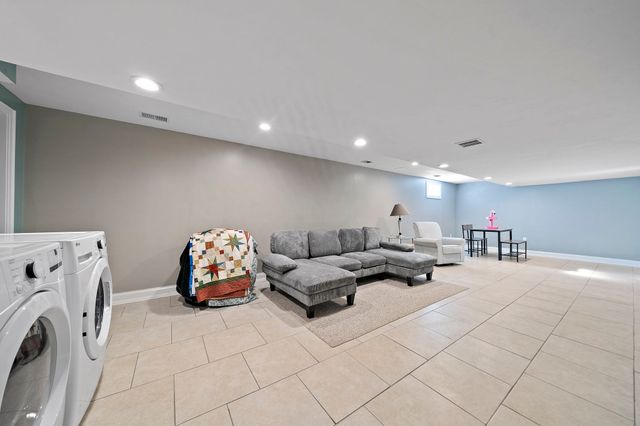 10 Split Rail Lane, Halifax, MA 02338