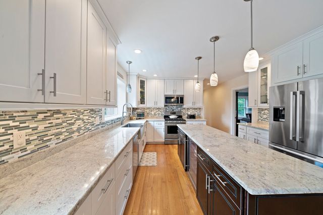 10 Split Rail Lane, Halifax, MA 02338
