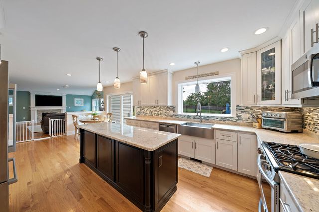 10 Split Rail Lane, Halifax, MA 02338