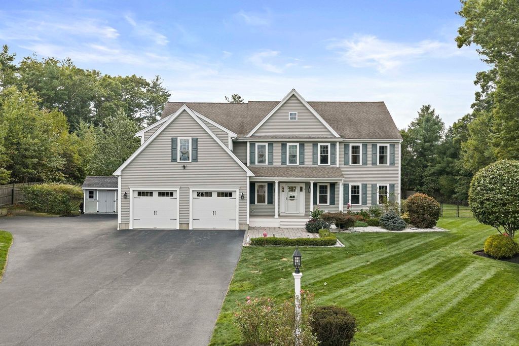 10 Split Rail Lane, Halifax, MA 02338