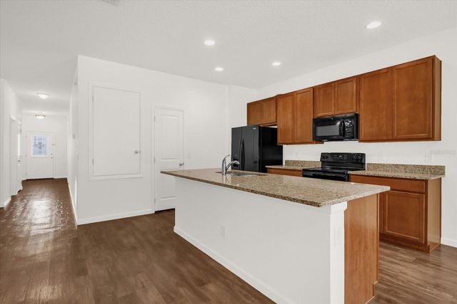 2367 LINER AVENUE, Apopka, FL 32703