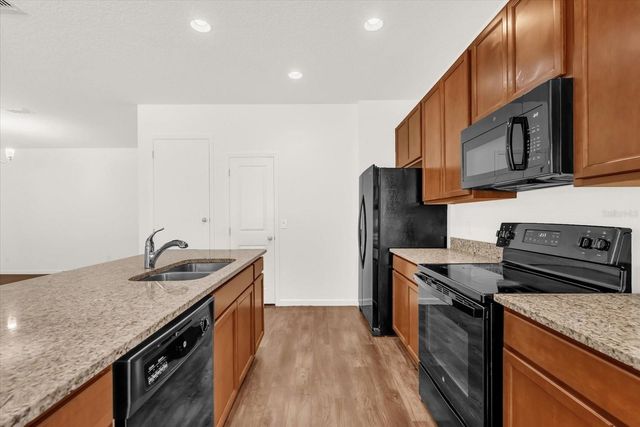 2367 LINER AVENUE, Apopka, FL 32703