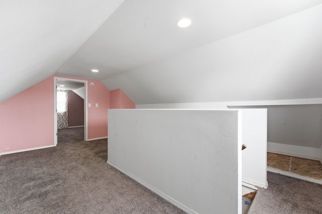 1006 S 11th Avenue, Marshalltown, IA 50158