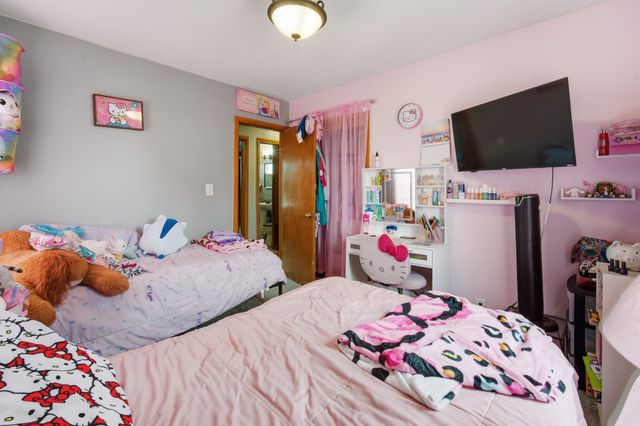 1006 S 11th Avenue, Marshalltown, IA 50158