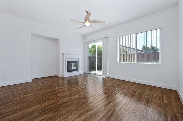 1700 Charm Way, Sacramento, CA 95835