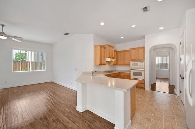 1700 Charm Way, Sacramento, CA 95835