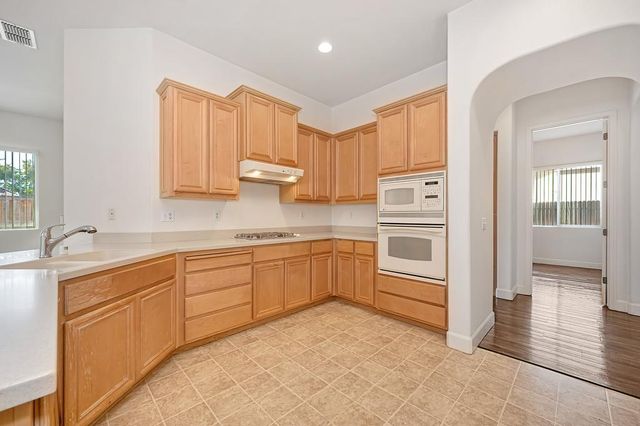 1700 Charm Way, Sacramento, CA 95835