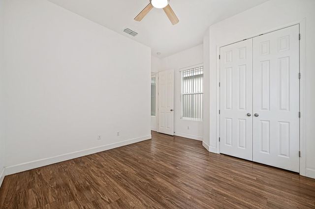 1700 Charm Way, Sacramento, CA 95835