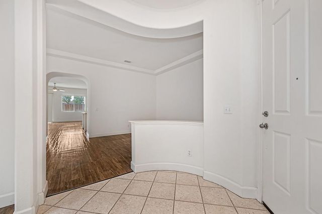 1700 Charm Way, Sacramento, CA 95835