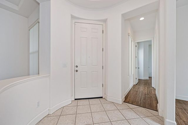 1700 Charm Way, Sacramento, CA 95835