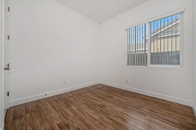 1700 Charm Way, Sacramento, CA 95835