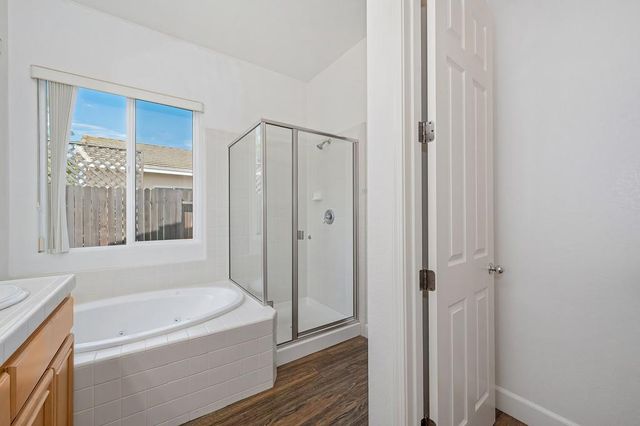 1700 Charm Way, Sacramento, CA 95835