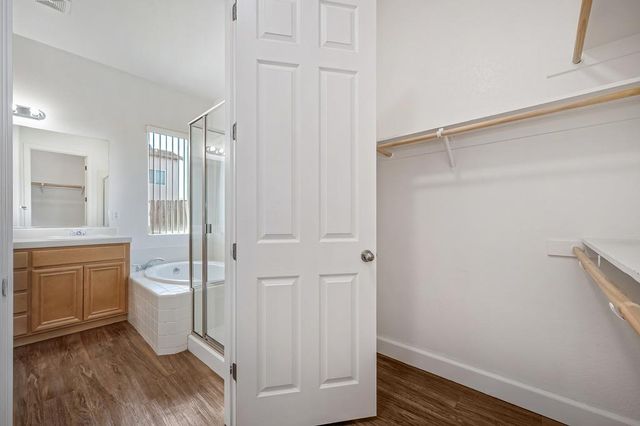 1700 Charm Way, Sacramento, CA 95835