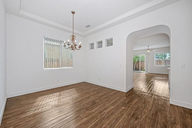 1700 Charm Way, Sacramento, CA 95835