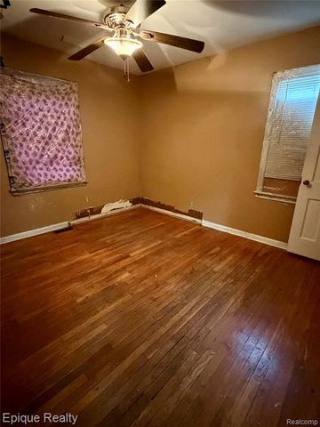 4409 Pengelly Road, Flint, MI 48507