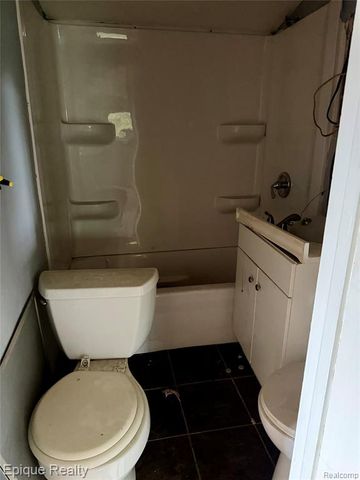 4409 Pengelly Road, Flint, MI 48507