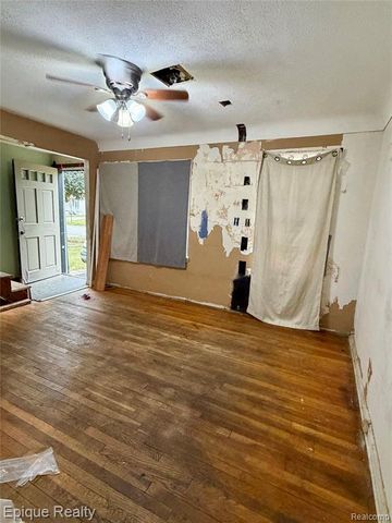 4409 Pengelly Road, Flint, MI 48507