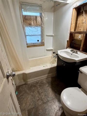 4409 Pengelly Road, Flint, MI 48507